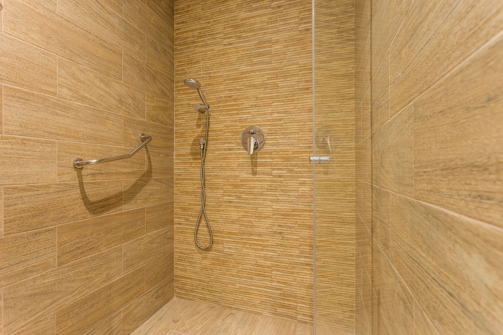 Apartment, 1 Bedroom, Balcony, Annex Building (30m from hotel) - Photo 10