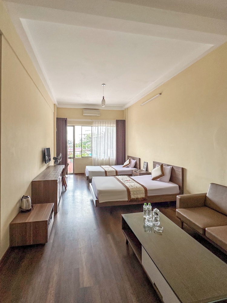 Family Room, City View