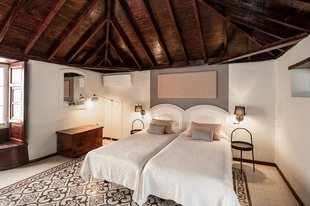 Superior Double or Twin Room, Garden Area photo 2