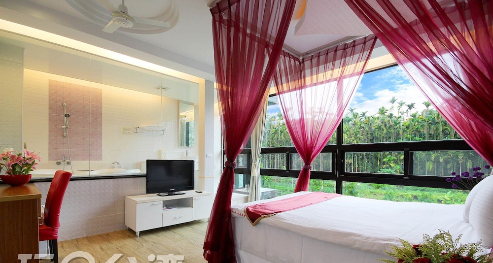 Deluxe Double Room photo 3