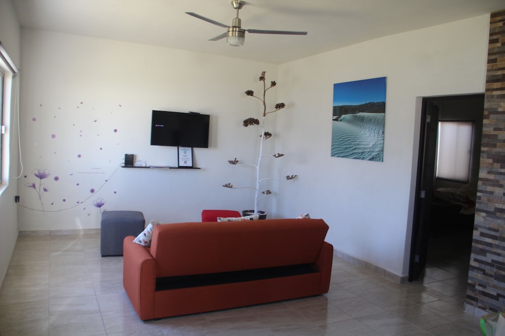 Family Room photo 3