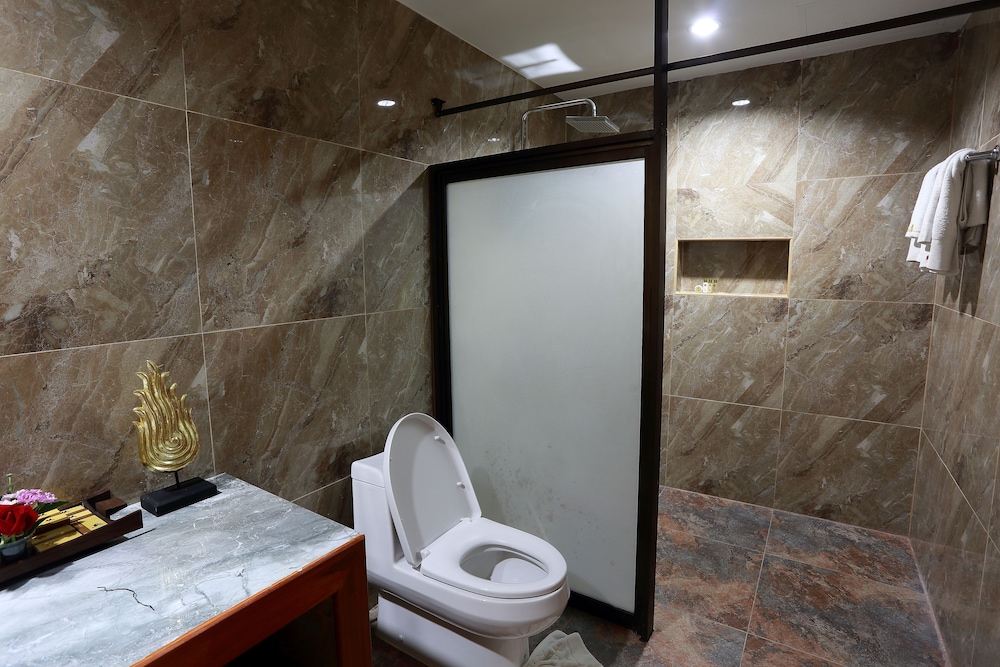 Deluxe Room, 2 Double Beds (Twin) photo 3