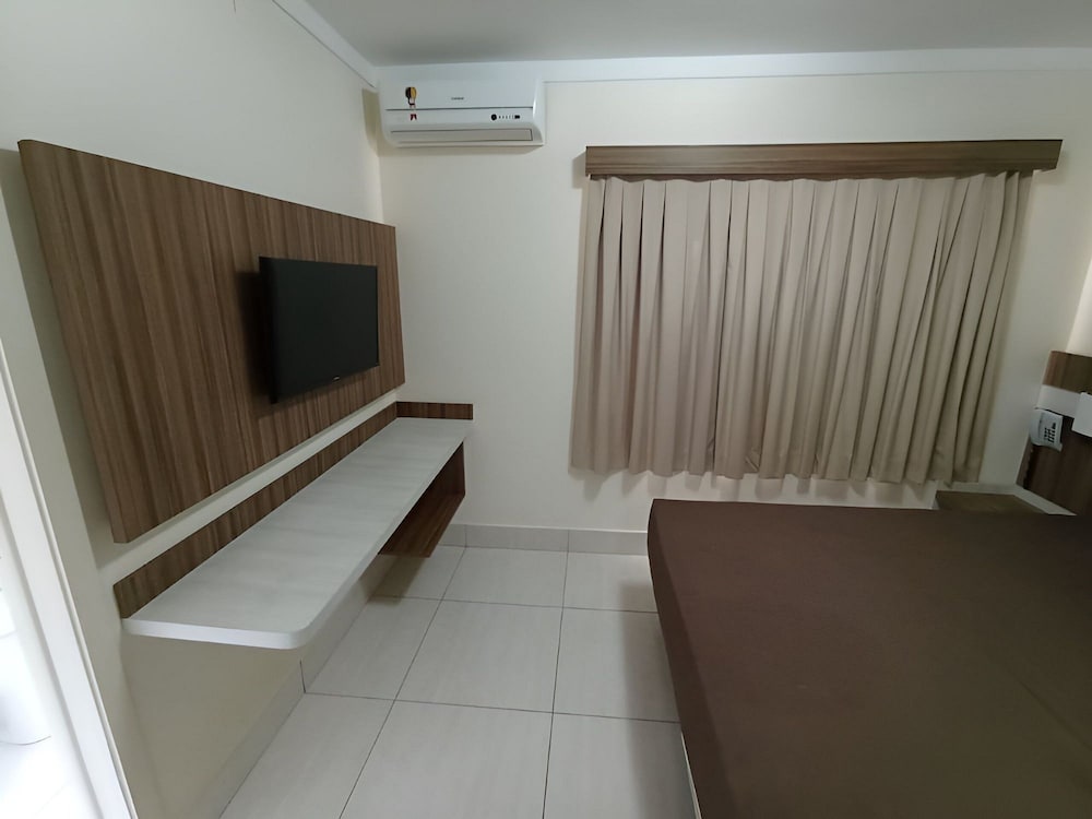 Basic Apartment photo 1
