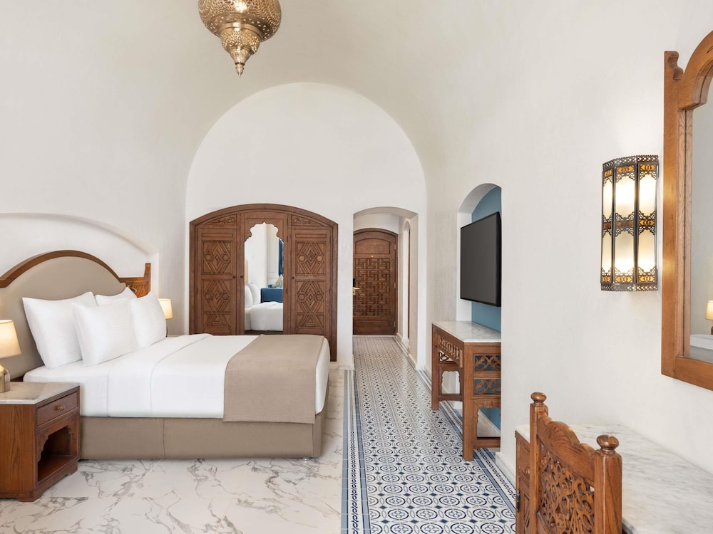 Deluxe Room, 1 King Bed