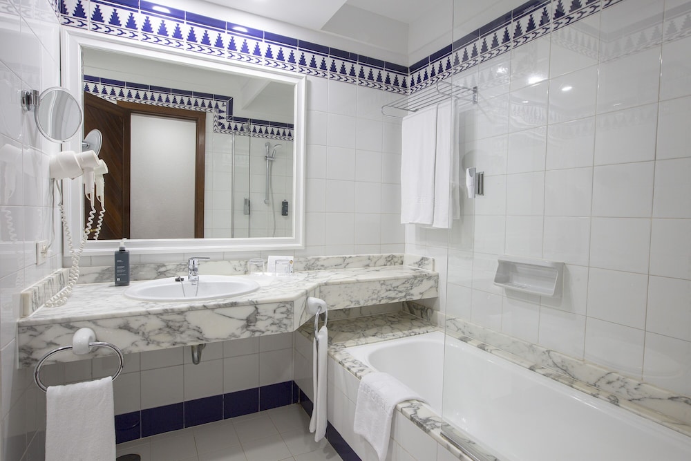 Double Room, Balcony (3 adults) - Photo 2