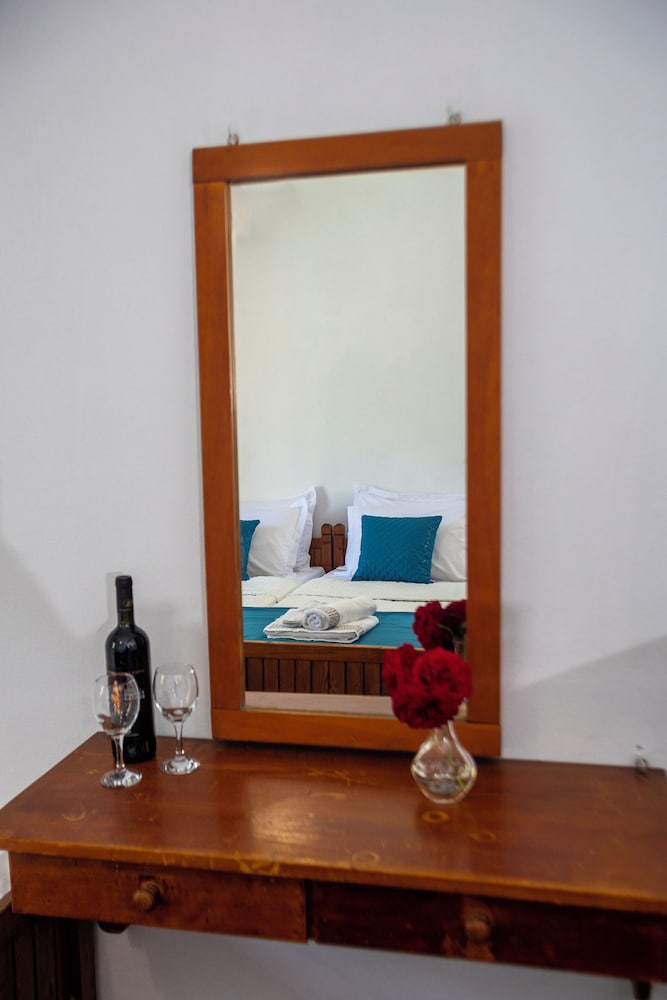 Standard Twin Room, Balcony, Sea View photo 2