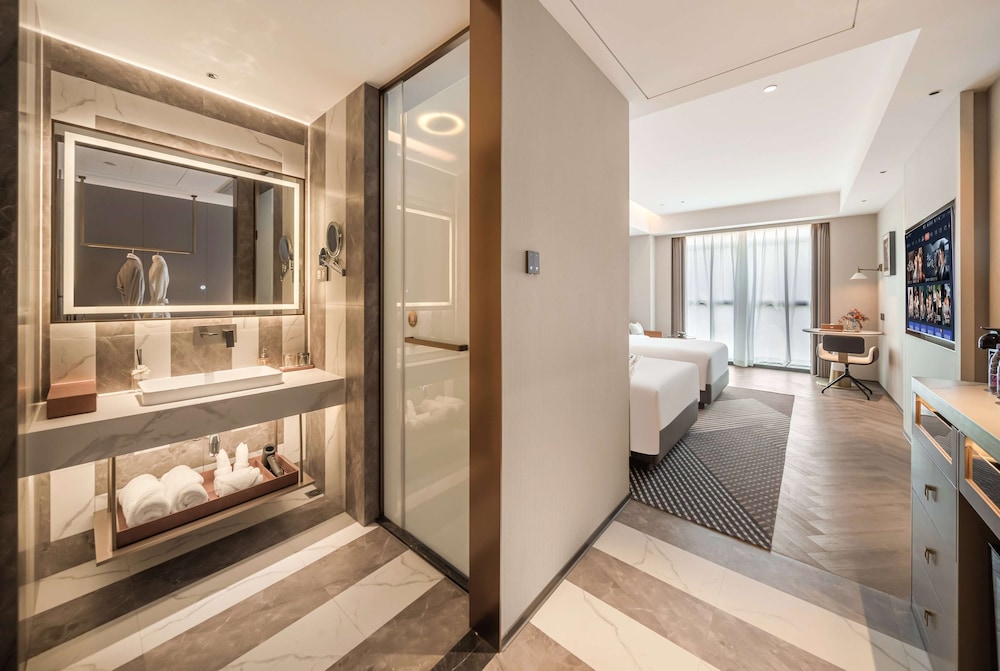 Deluxe Room, 2 Twin Beds, Non Smoking