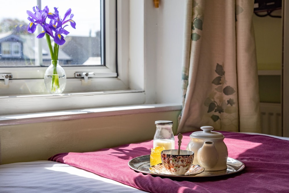 Standard Single Room, Ensuite