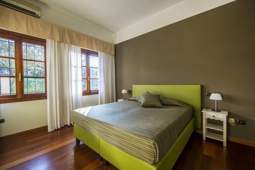 Exclusive Condo, 3 Bedrooms - Photo 1
