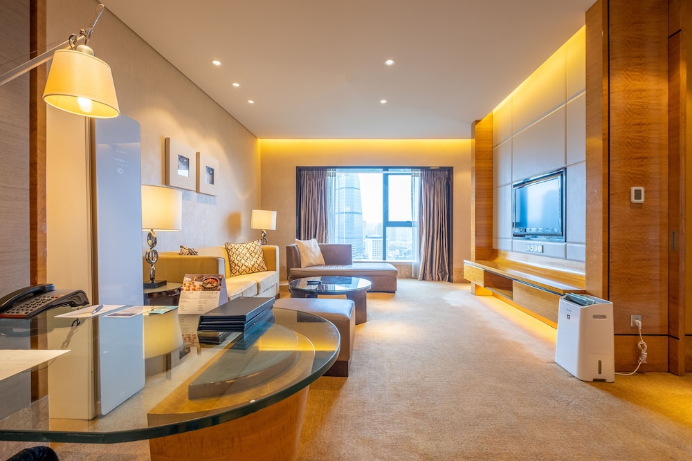 Junior Suite, 1 Bedroom - Photo 3