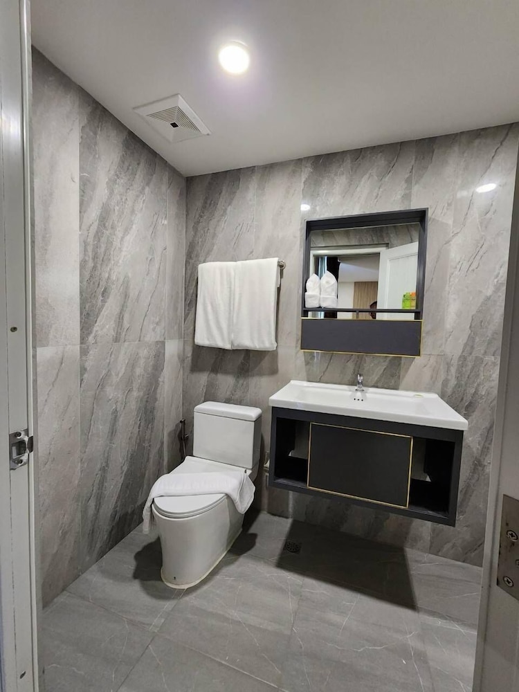 Deluxe Room - Photo 2