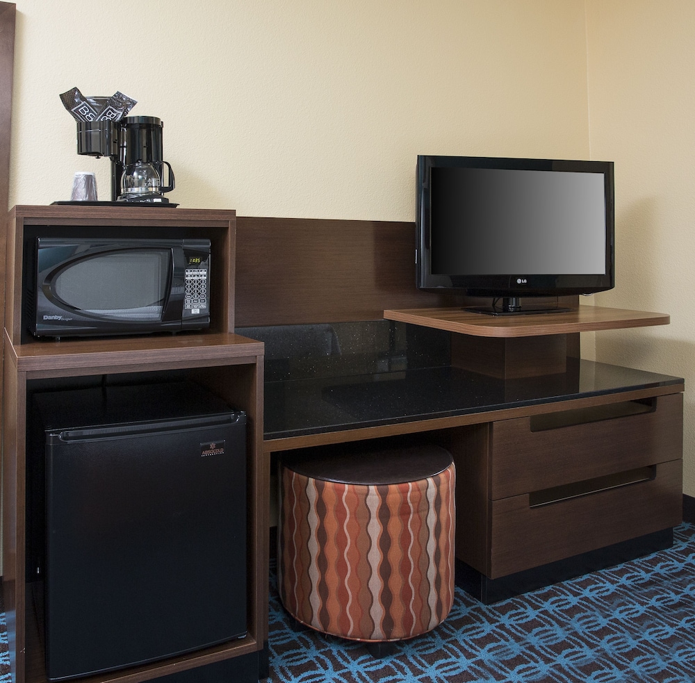 Executive Suite, 1 King Bed with Sofa bed photo 2