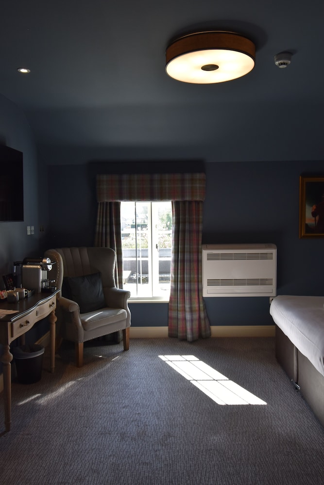 Double Room Ensuite with Shower (Keppel Room) photo 2