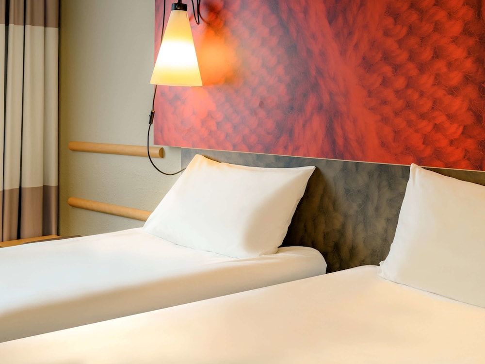 Standard Room, 2 Twin Beds - Photo 3