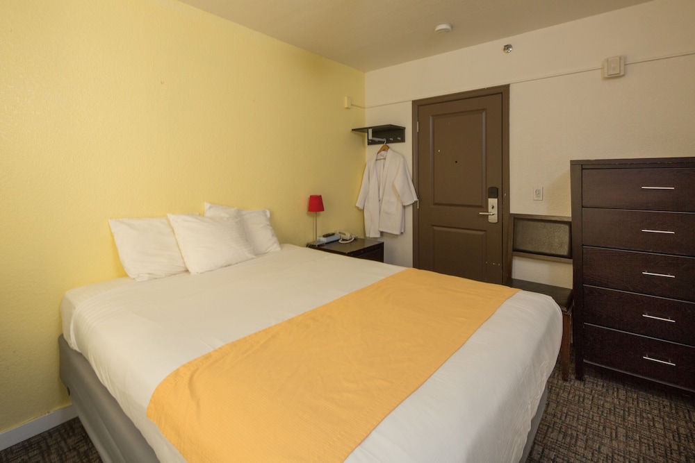 Twin Room, Private Bathroom photo 2