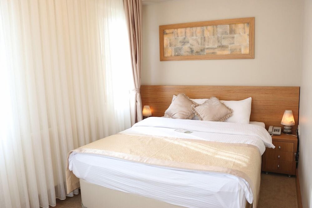 Room (King ) photo 1