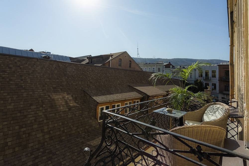 Luxury Double or Twin Room, Balcony photo 2