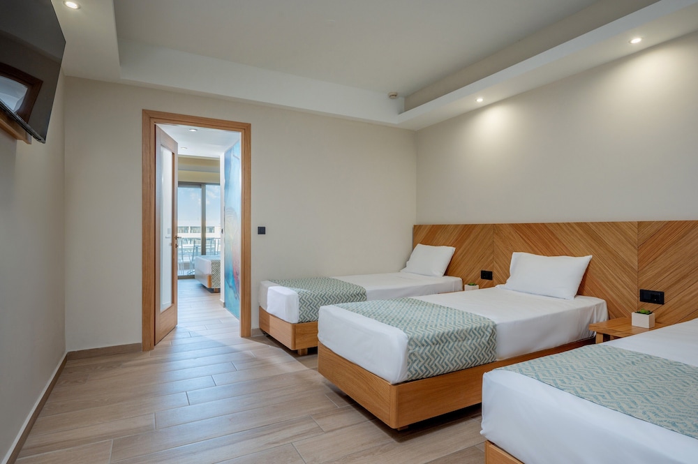 Suite with Outdoor Whirlpool (5 persons) - Photo 5