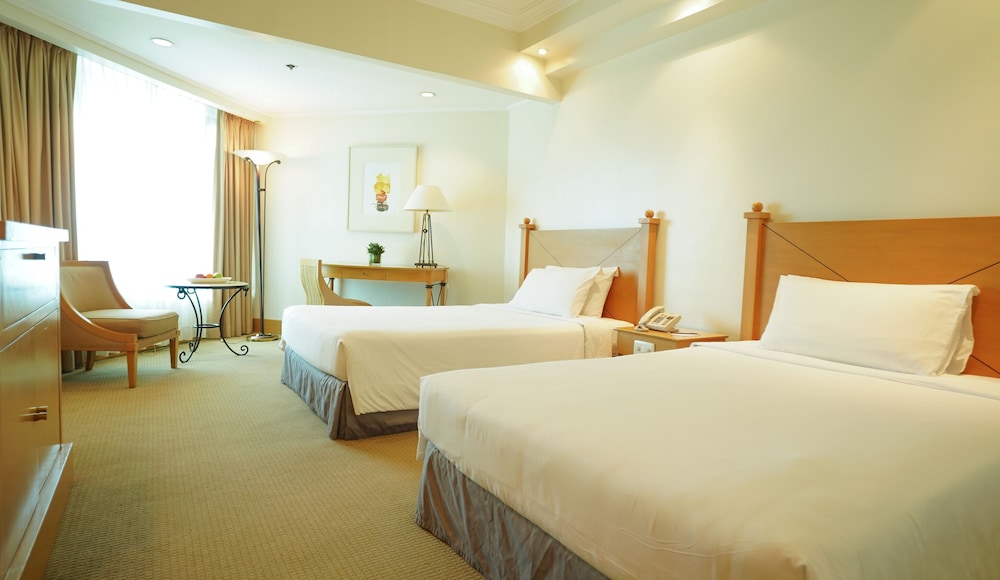 Deluxe Room Twin Beds - Photo 4