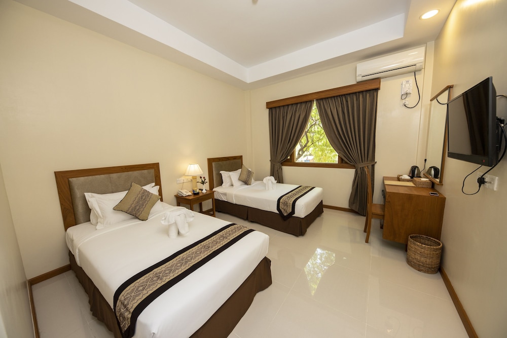 Deluxe Room, 1 Bedroom photo 2