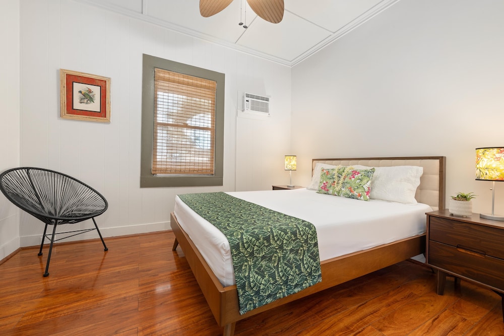 House, Multiple Beds (233 Market Street Unit A) photo 1