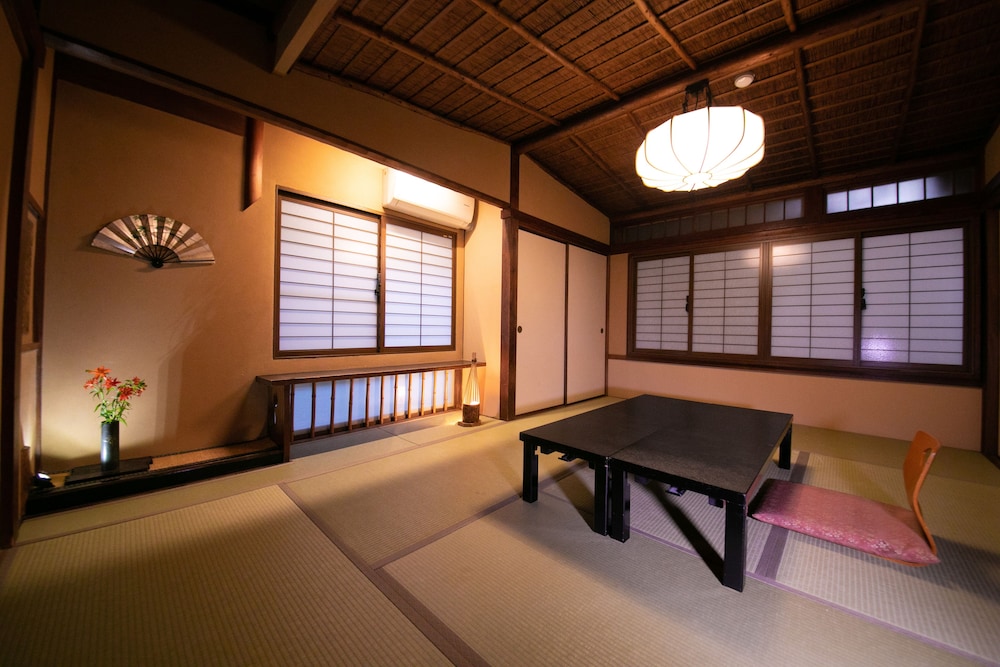 Japanese Style Room for 1-2 Guests with private bathroom, Non Smoking photo 1