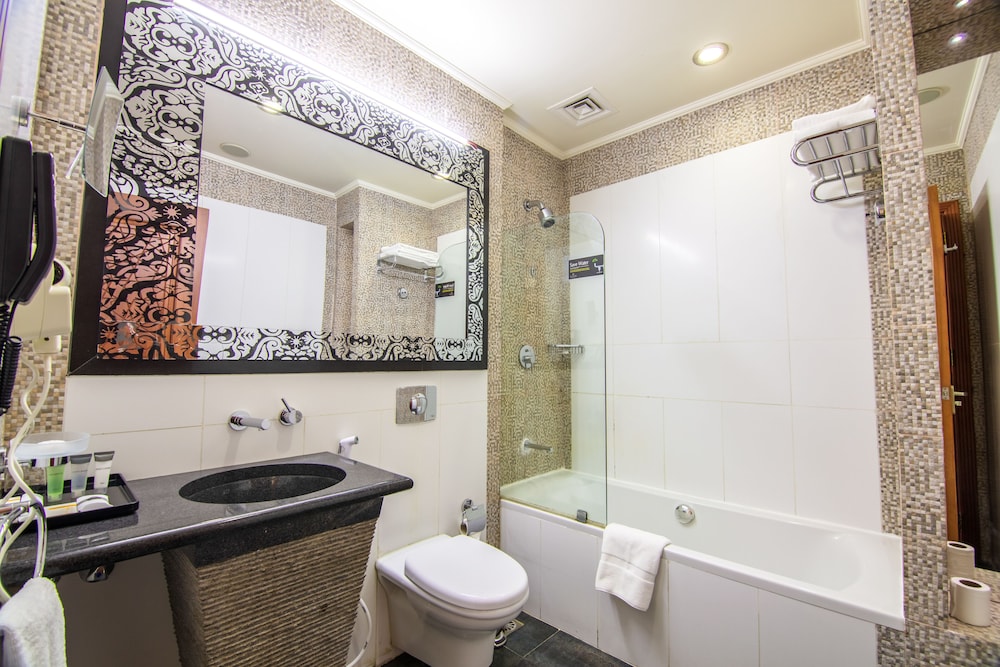 Twin Room, City View - Photo 3