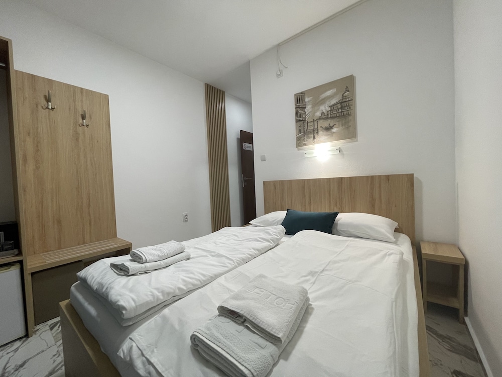 Economy Double Room