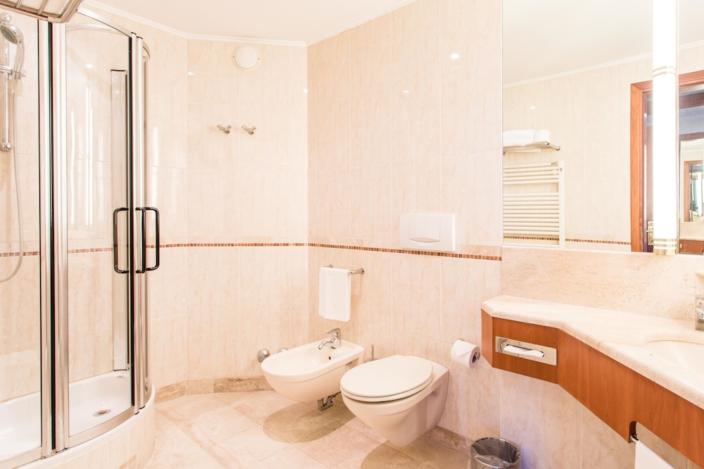Standard Double Room - Photo 6
