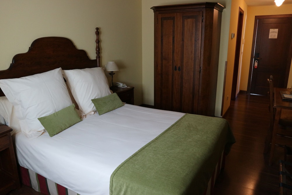 Standard Double Room Single Use photo 2