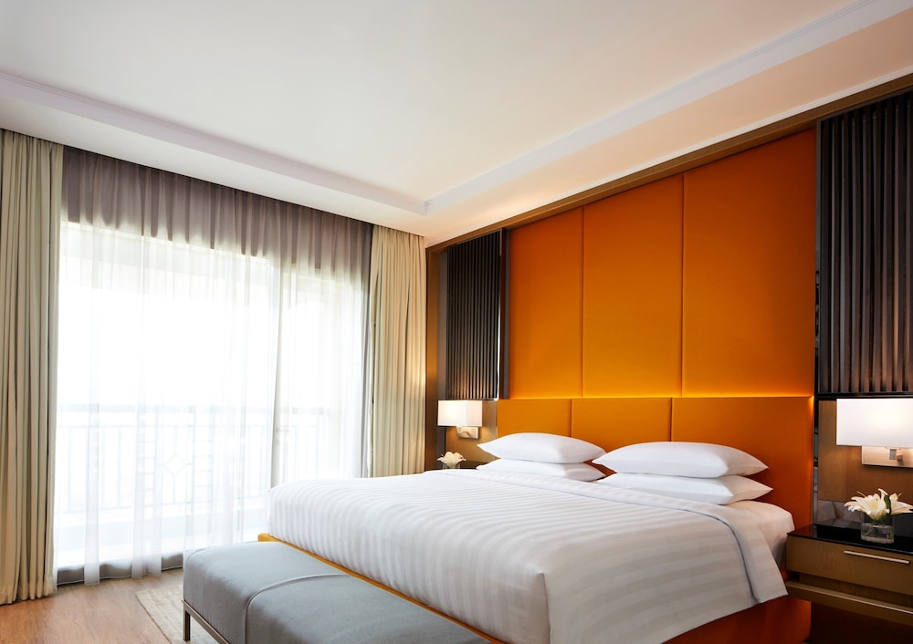 Signature Suite, 1 Bedroom, City View - Photo 6
