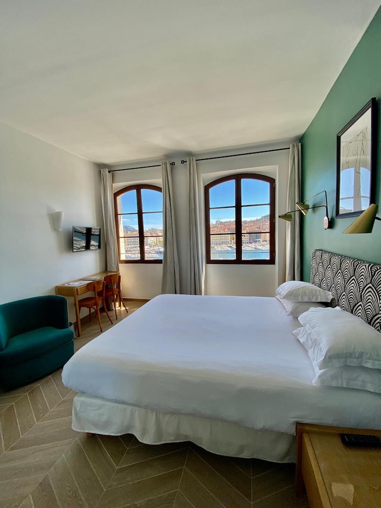 Superior Twin Room, 1 Twin Bed, Sea View - Photo 9