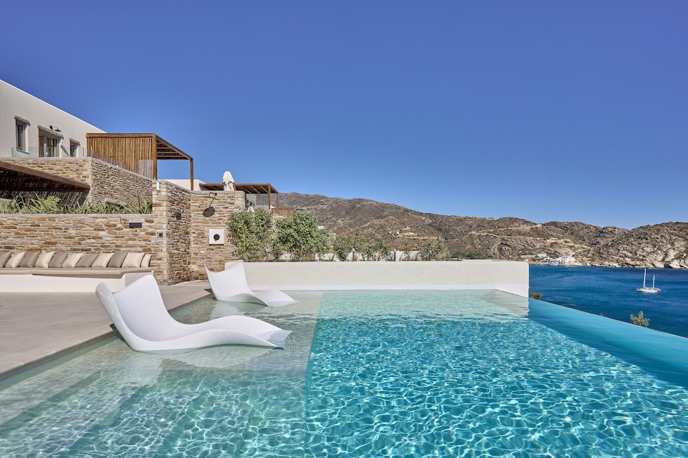 Grand Suite, 3 Bedrooms, Private Pool - Photo 8