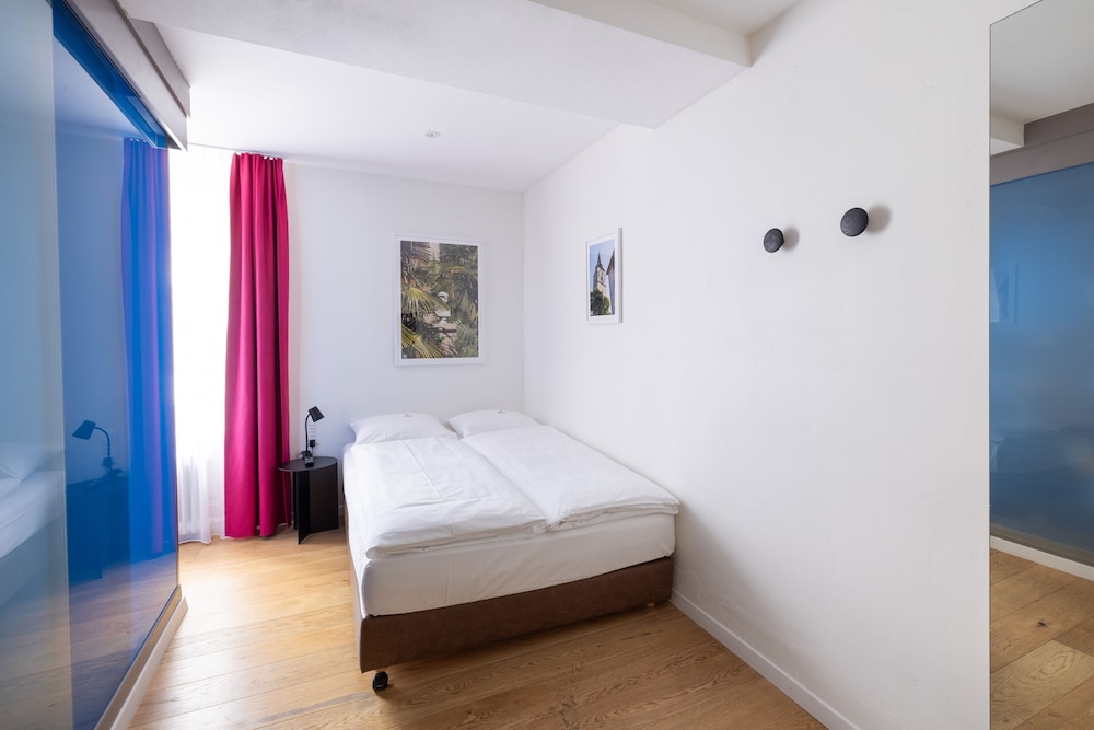 Double Room (Mini) - Photo 9