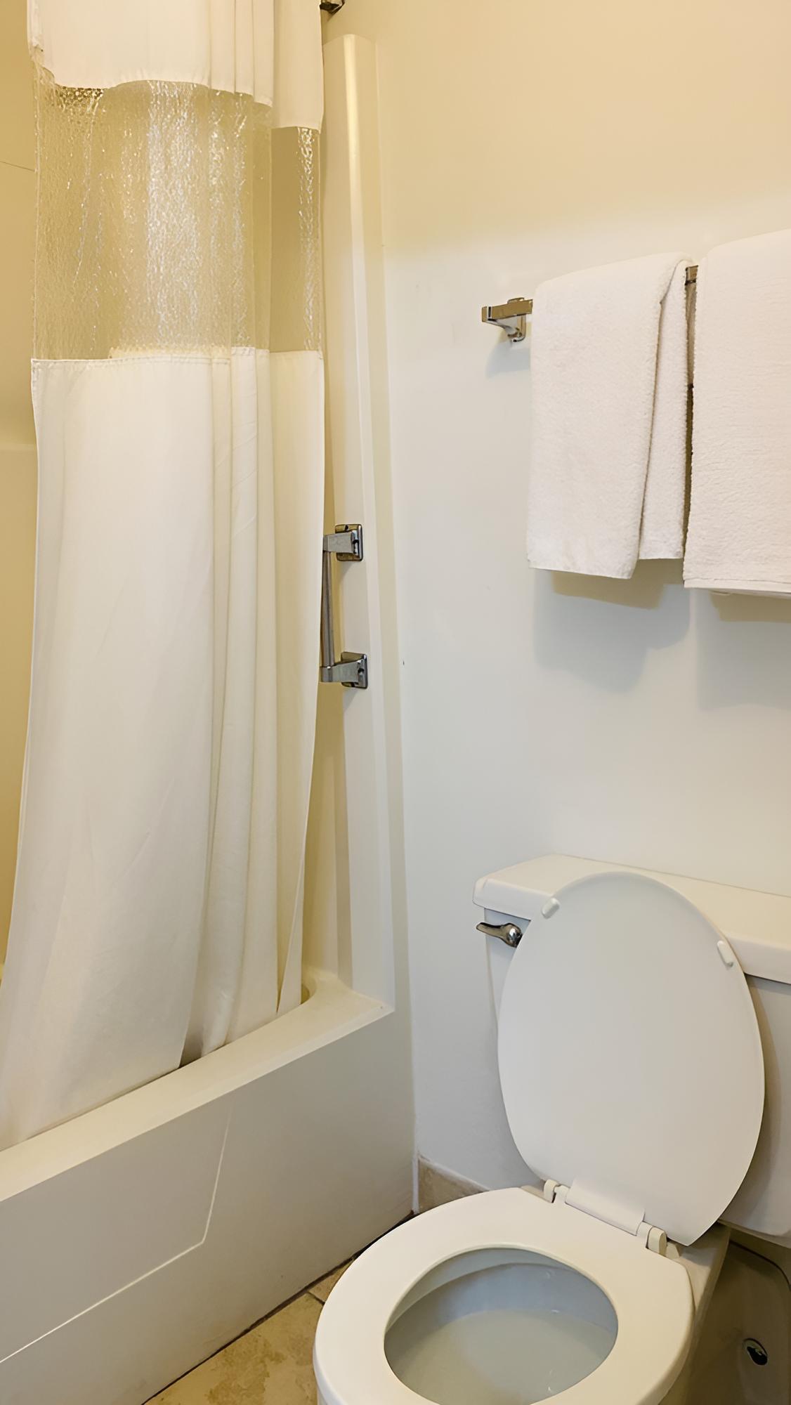 Deluxe Room, 2 Double Beds, Non Smoking photo 3