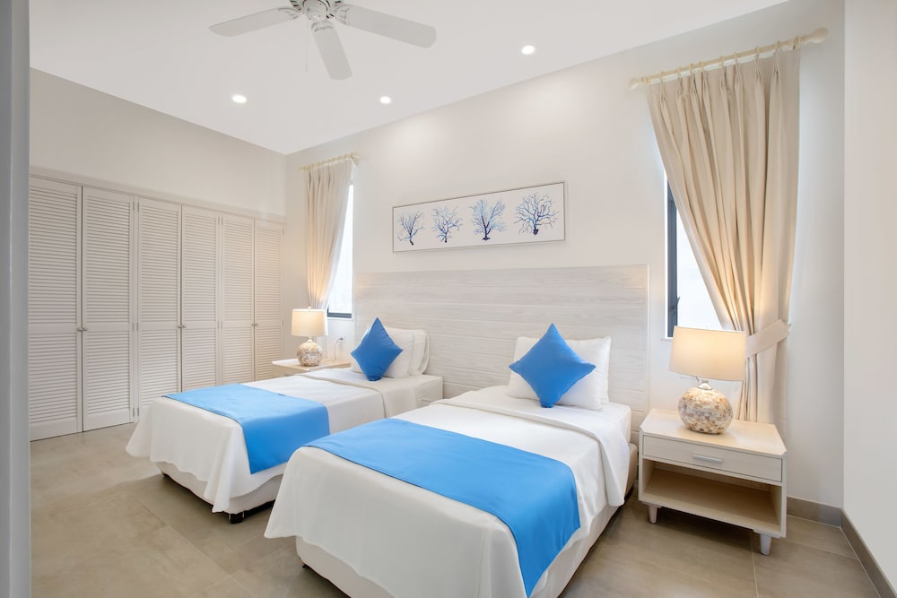 Villa, 2 Bedrooms - Photo 1