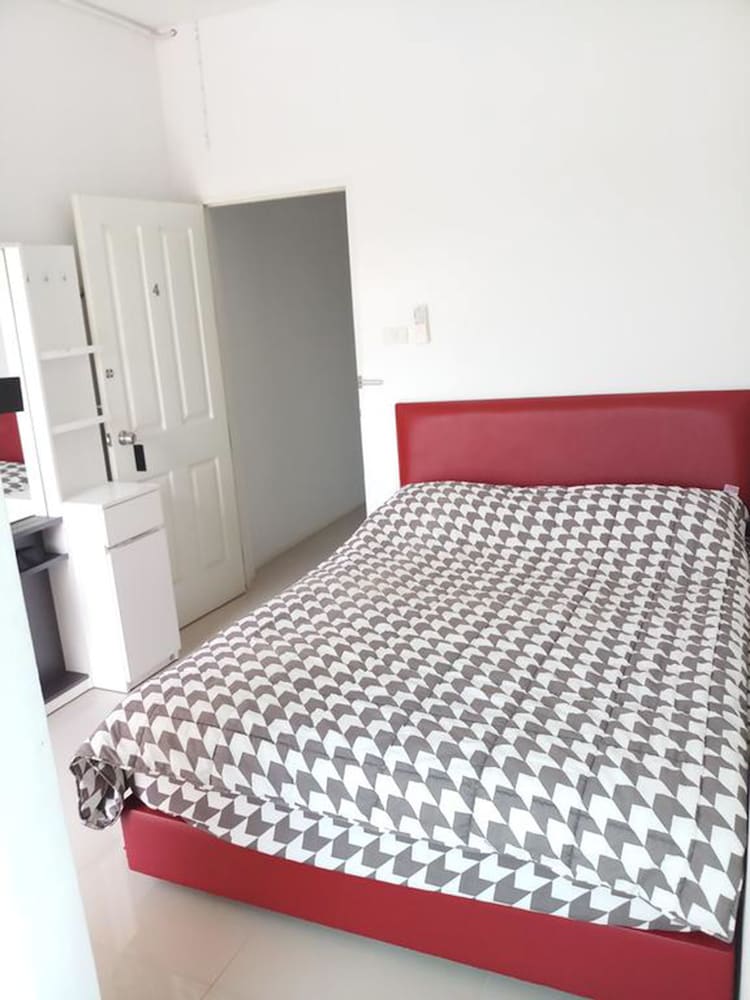 Single Room with No Window photo 3