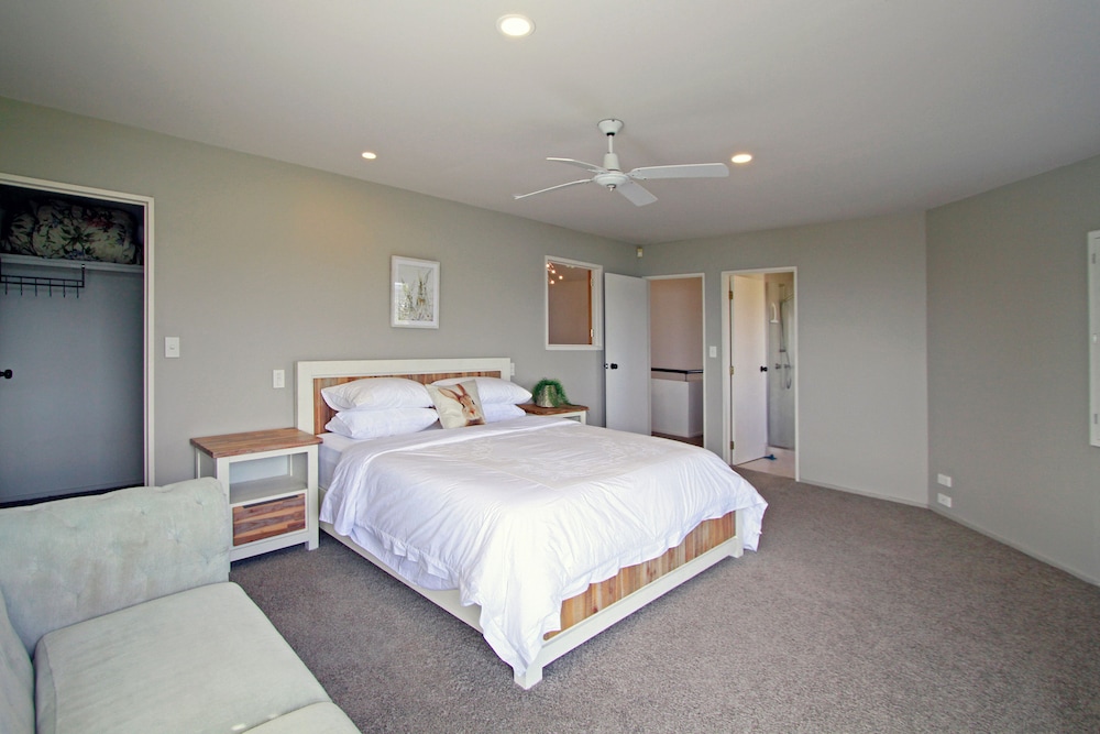 Deluxe House, Sea View photo 2