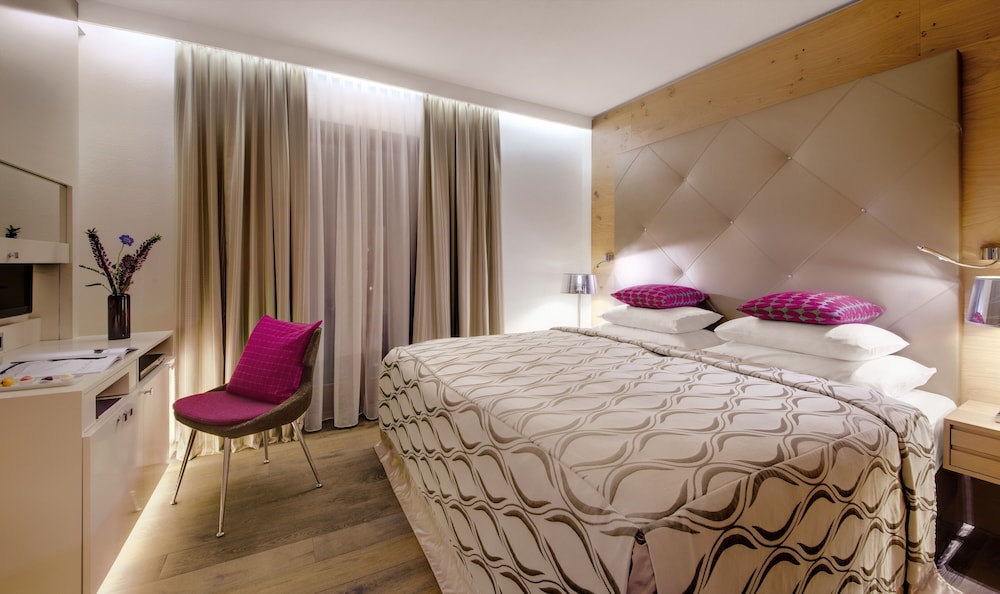 Double Room Small - Photo 1