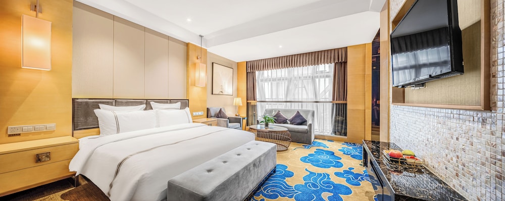 Luxury Double Room, 1 Queen Bed, City View
