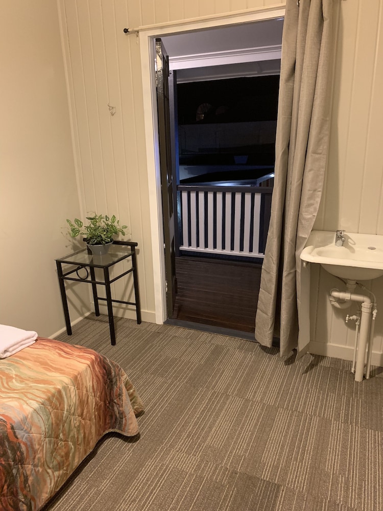 Classic Single Room