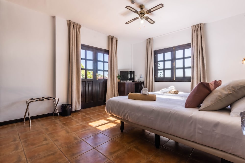 Superior Double Room Single Use photo 2