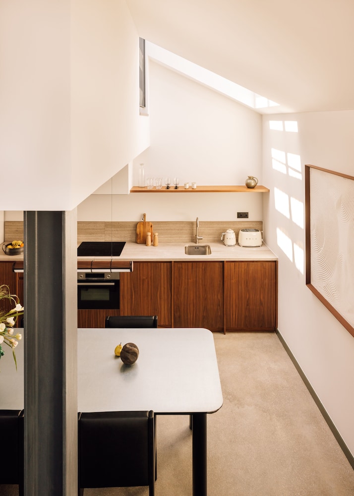 Two Bedroom Duplex photo 2