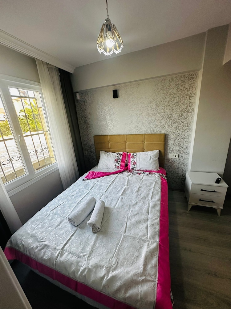 Standard Double Room - Photo 17