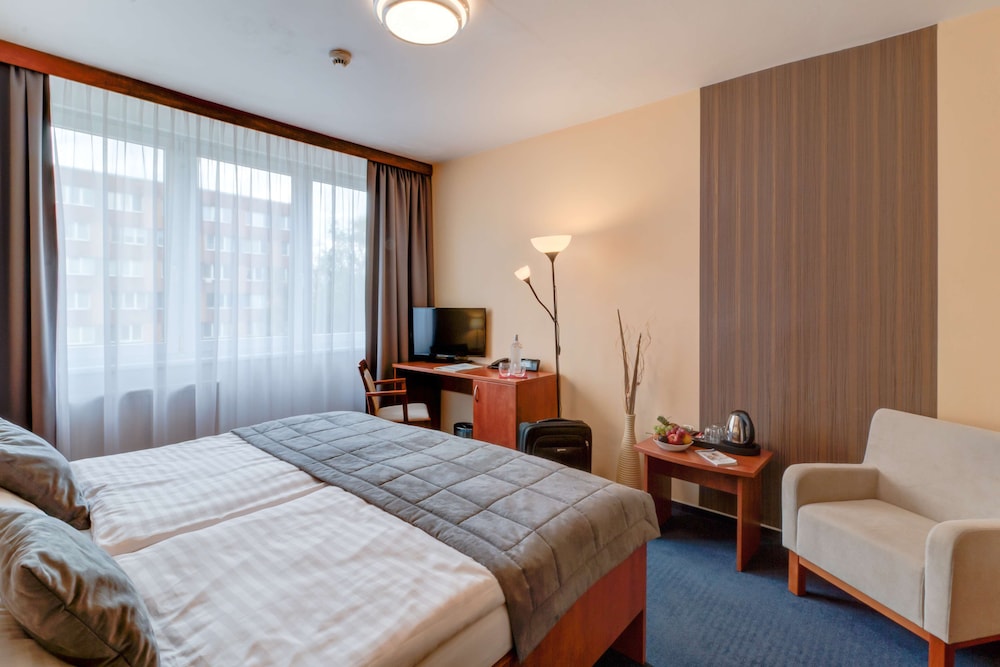 Executive Room, 1 King Bed - Photo 1