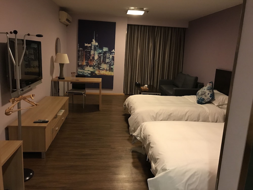 Deluxe Queen Room(Mainland Chinese Citizen Only)
