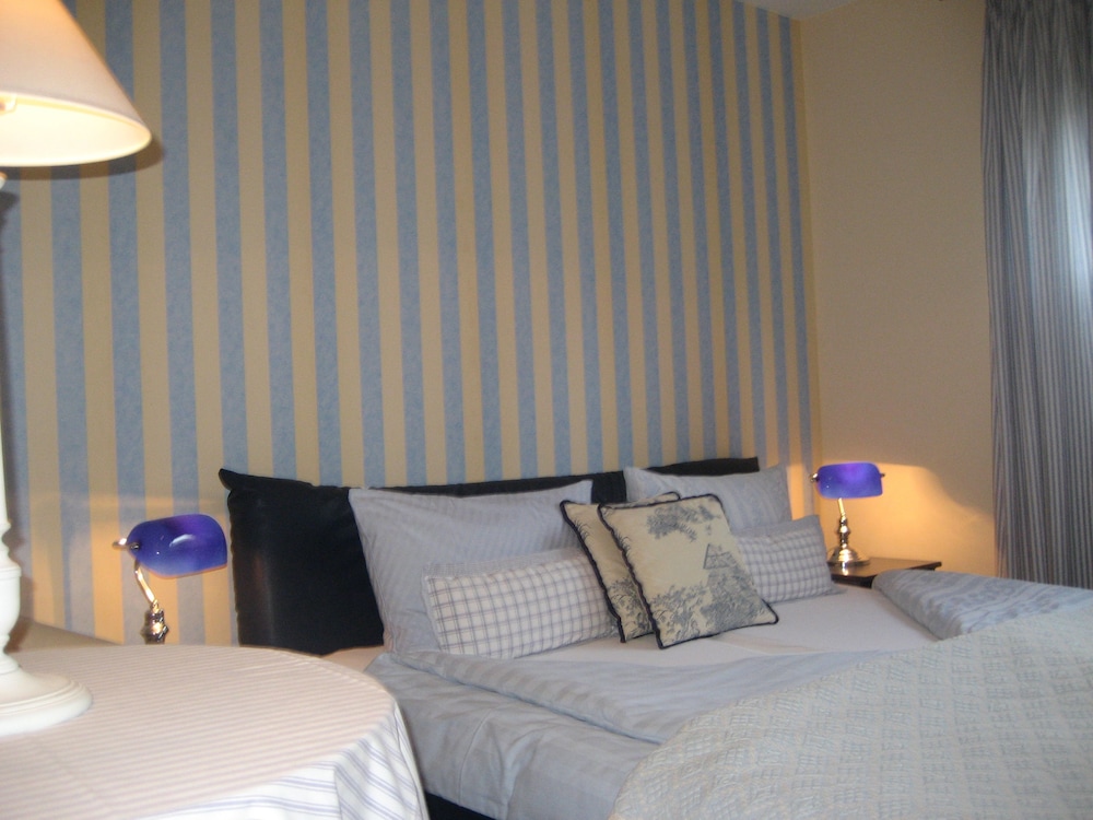 Standard Double Room photo 2