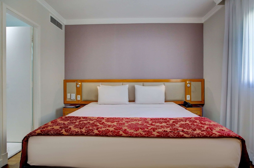 Executive Suite, 1 King Bed - Photo 5