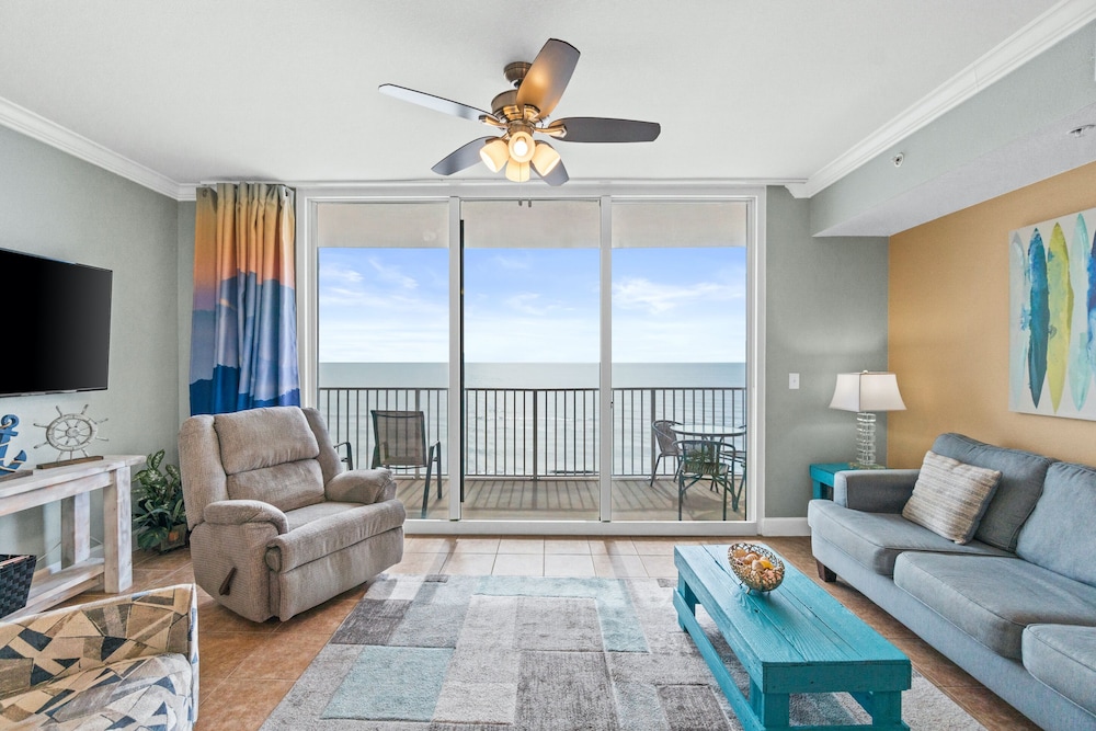 Condo, 2 Bedrooms, Ocean View (1013)