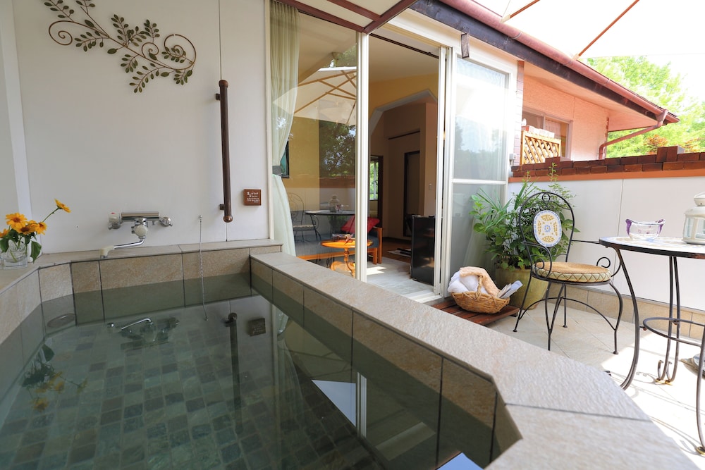 [C room]2F, Western Style Double Room with Private Open-air Bath, Non Smoking photo 3
